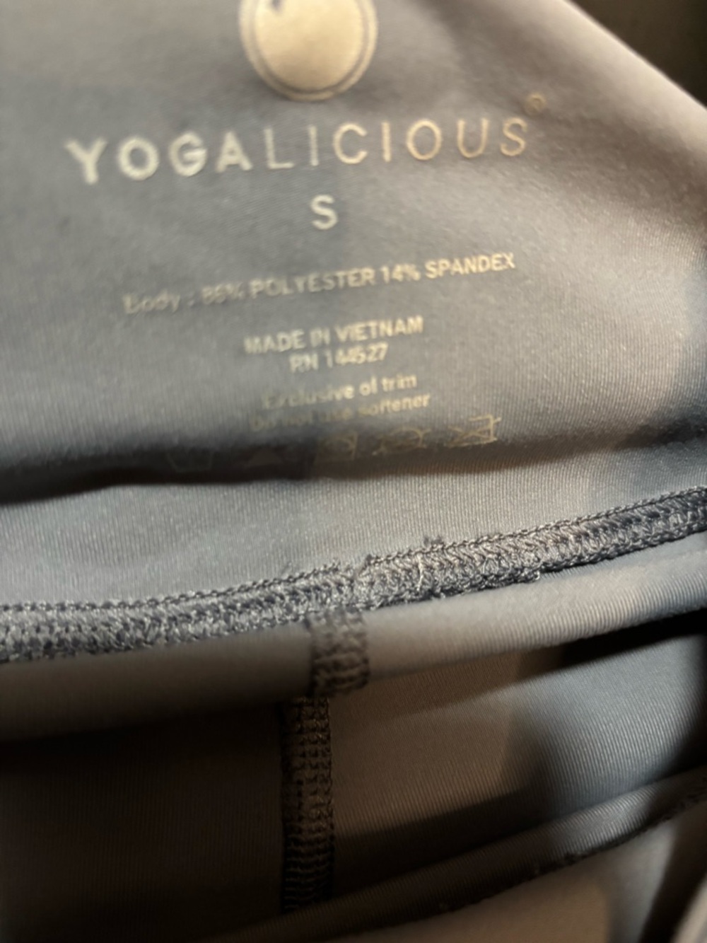 Yogalicious Dark Gray Cropped Leggings - Picture 3 of 5